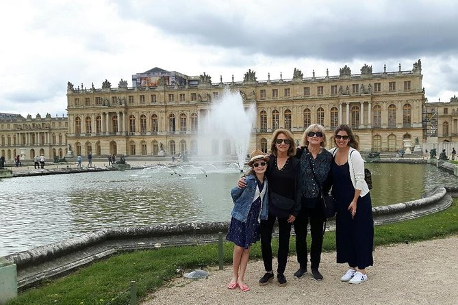 Versailles Palace Family 5hour Discovery from Paris - Walking distance, timing, and the end point in Paris