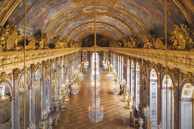 Versailles Palace Family Tour with Private Transfers and Lunch - Lunch at a nearby restaurant: where this tour tries to solve the family problem