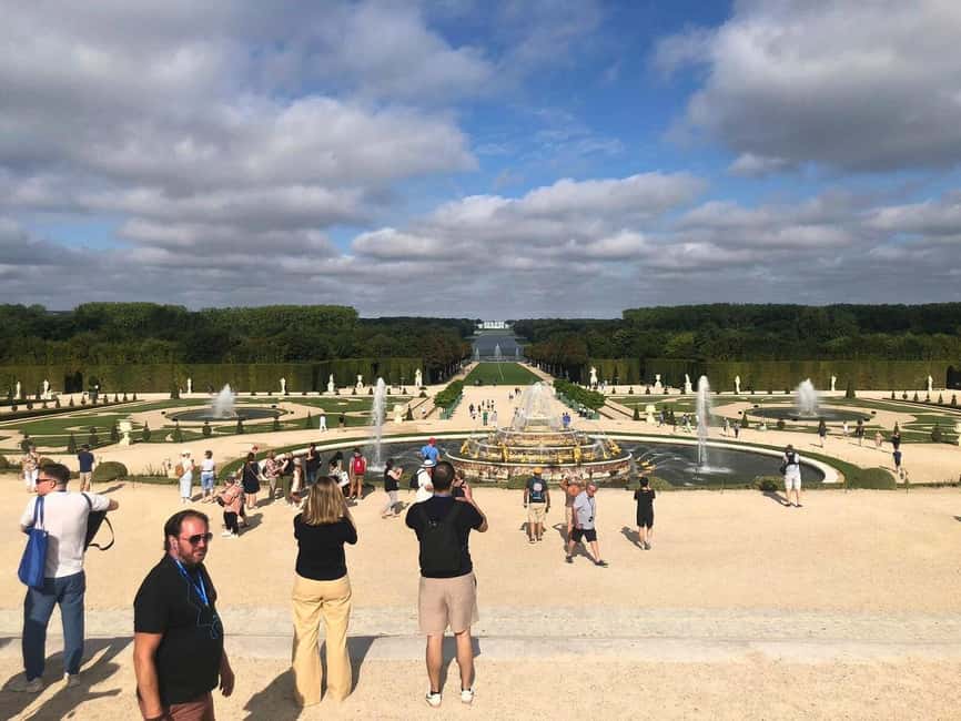 Versailles: Palace & Gardens Guided Tour with Entry Tickets - Meet Louis XIV and Get Your Timed Entry Rolling
