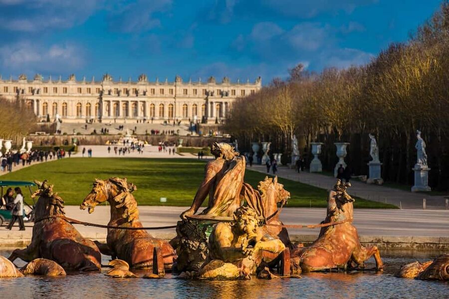 Versailles: Palace & Gardens Guided Tour with Entry Tickets - Gallery of Coaches: The Self-Guided Break You’ll Appreciate