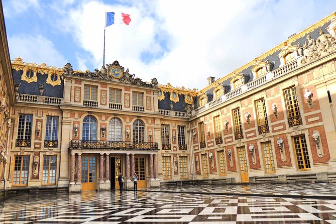 Versailles Palace & Gardens Tour with Transport from Paris - Gardens du Château: André Le Nôtre’s layout and your free exploration time