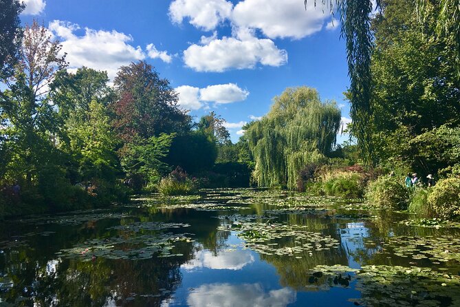 Versailles Palace & Giverny Private Tour with Lunch&Hotel Pick-up - Key things to know before you go