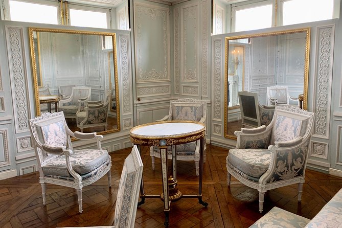 Versailles Palace & Marie-Antoinette's Estate Full Day Private Tour from Paris - Why the private guide format really matters at Versailles