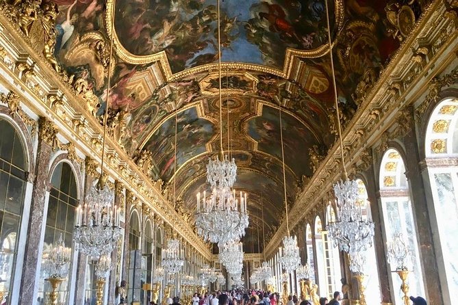Versailles Palace & Marie-Antoinette's Estate Private Guided Tour with Lunch - Palace of Versailles: State Apartments and the Hall of Mirrors—what to watch for