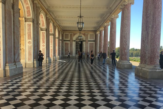 Versailles Palace & Marie-Antoinette's Estate Private Guided Tour with Lunch - Petit Trianon and Queen’s Hamlet: Marie-Antoinette’s world outside court etiquette