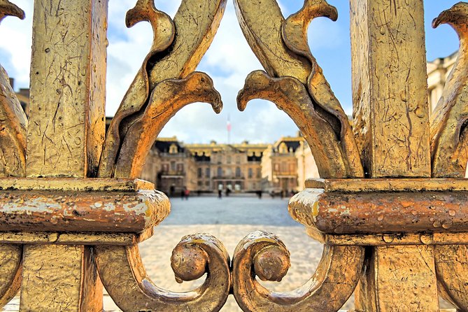 Versailles Palace Private Half Day Guided Tour including Hotel Pickup from Paris - The Hall of Mirrors: the room with real historical receipts