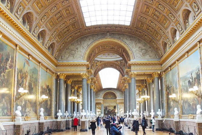 Versailles Palace Private Half Day Guided Tour including Hotel Pickup from Paris - Guides, transport, and the small comfort details that matter