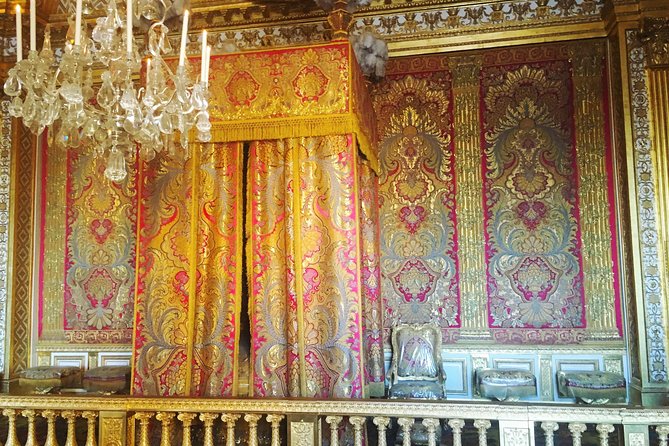Versailles Palace Private Tailored Guided Tour With Hotel Pickup - The gardens and fountains: 45 minutes of outdoor Versailles