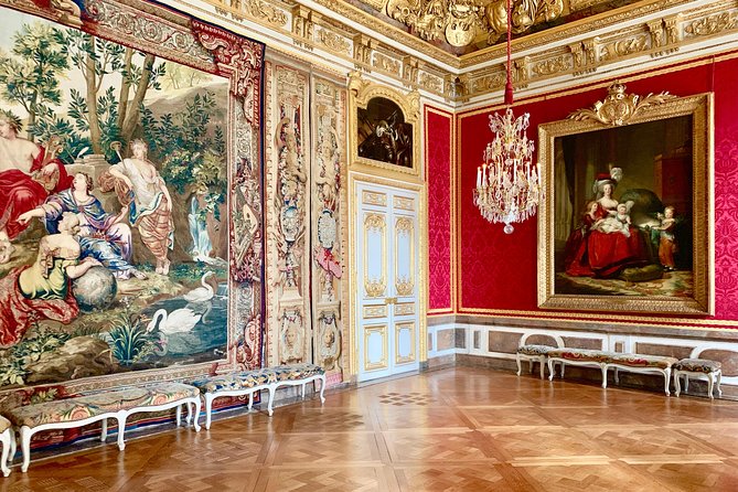 Versailles Palace Private Tailored Guided Tour With Hotel Pickup - You’ll spend less time figuring out logistics