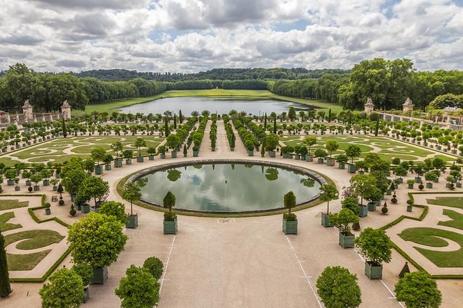 Versailles Private Day Excursion with Palace, Gardens & Trianon - Inside the Palace: Royal Apartments plus Mirror Hall context