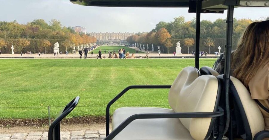 Versailles: Royal Palace & Gardens Private Golf Cart Tour - Starting at Louis XIV’s statue: meeting point and timing tips