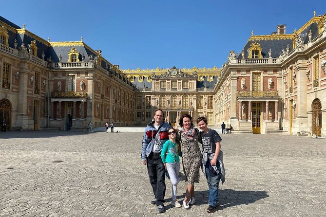 Versailles: Semi-Private Guided Tour with Train - Train ride from Paris: the underrated part of Versailles