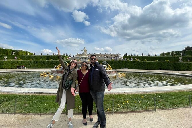 Versailles: Semi-Private Guided Tour with Train - Headphones + pacing: how the room stops feel in real life