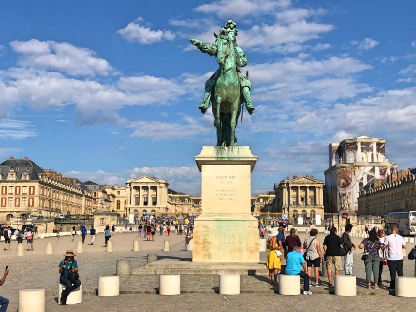 Versailles: Skip-the-Line Guided Palace Tour and Full Access - Royal Apartments: Where the Palace Starts to Feel Real