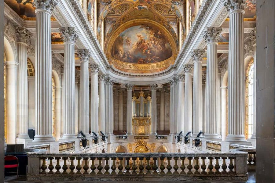 Versailles: Skip-the-Line Versailles Palace and Gardens Tour - Where you meet and how to avoid the first common mistake