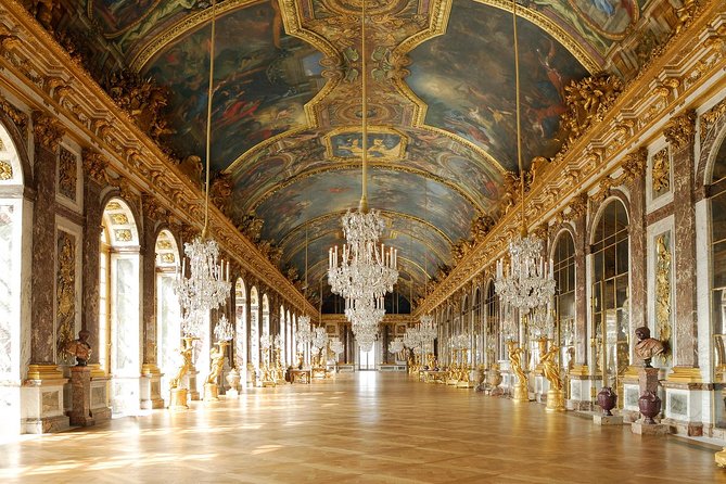 Versailles Timed Entrance Ticket and Giverny Small Group Day Trip from Paris - Monet in Giverny: Clos Normand, the bridge, and the water-lily pond