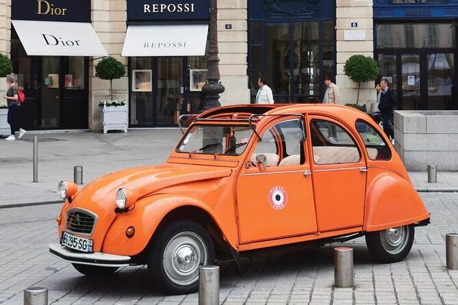 Vintage 2CV Adventure: 2-Hour Paris Highlights Tour - What Your Guide Does During the Drive (And Why It Changes Everything)