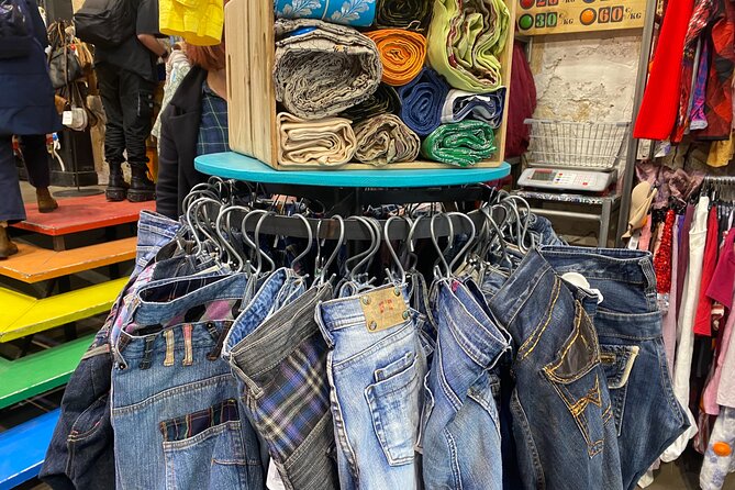 Vintage Shopping Tour In Paris with a Guide - The live stylist guide: why this tour feels different