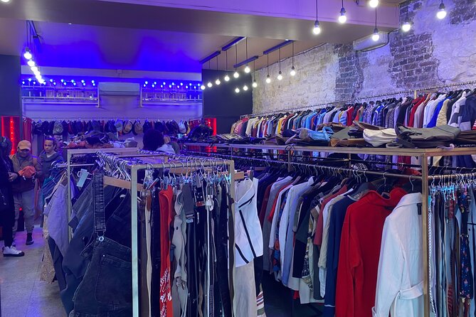 Vintage Shopping Tour In Paris with a Guide - What to wear and bring for the best vintage results