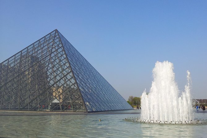 VIP Paris in a Day: Montmartre, Louvre, Île de la Cité, Cruise - Price and value: is $479.97 worth it?