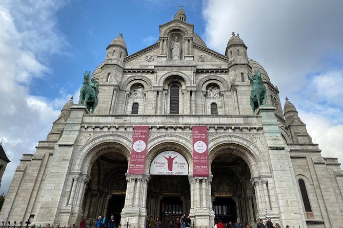VIP Paris in a Day: Montmartre, Louvre, Île de la Cité, Cruise - Who should book this tour, and who should pause first