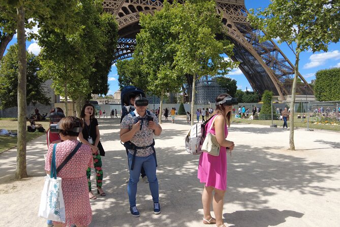 Virtual Reality Guided Tour at the Eiffel Tower - Should You Book This VR Eiffel Tower Tour?