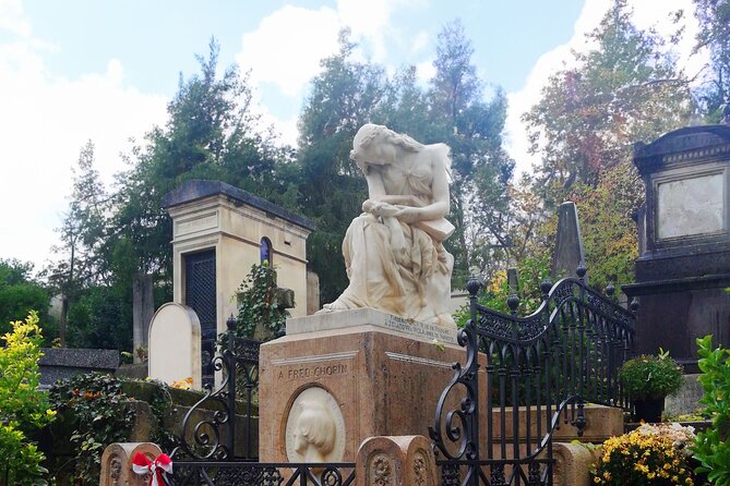 Visit to Père Lachaise Cemetery: a self-guided tour - Walking Père-Lachaise the GeoGaming Way