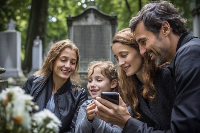 Visit to Père Lachaise Cemetery: a self-guided tour - Timing and Hours: Plan for a Comfortable 2-Hour Walk