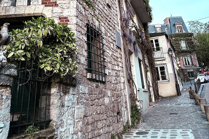 Walking Tour in Montmartre with a guide - Eglise de St Jean Montmartre: Art Nouveau Stained Glass and Brick Beauty