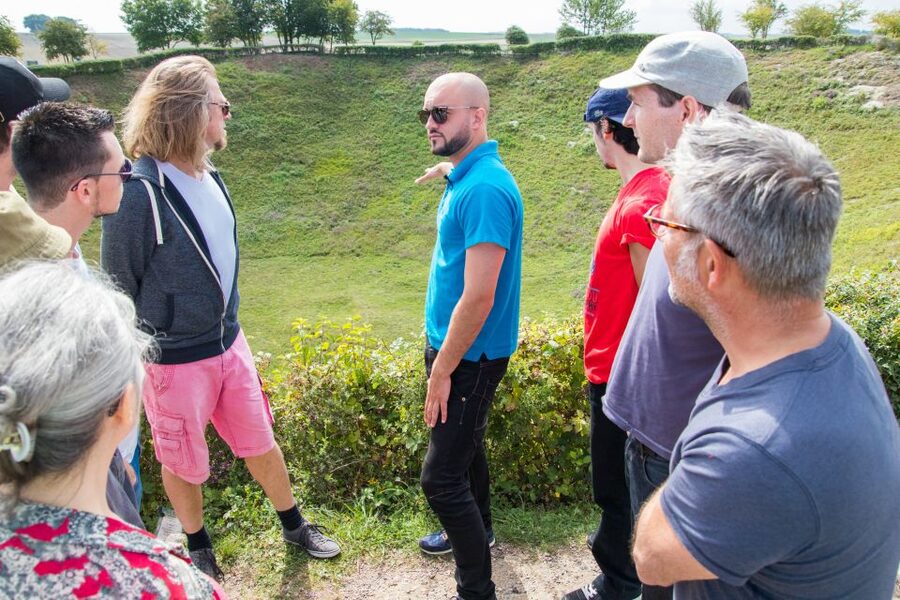 WWI Somme Battlefields Day Trip from Paris - Pozieres Memorial: a short stop that still lands